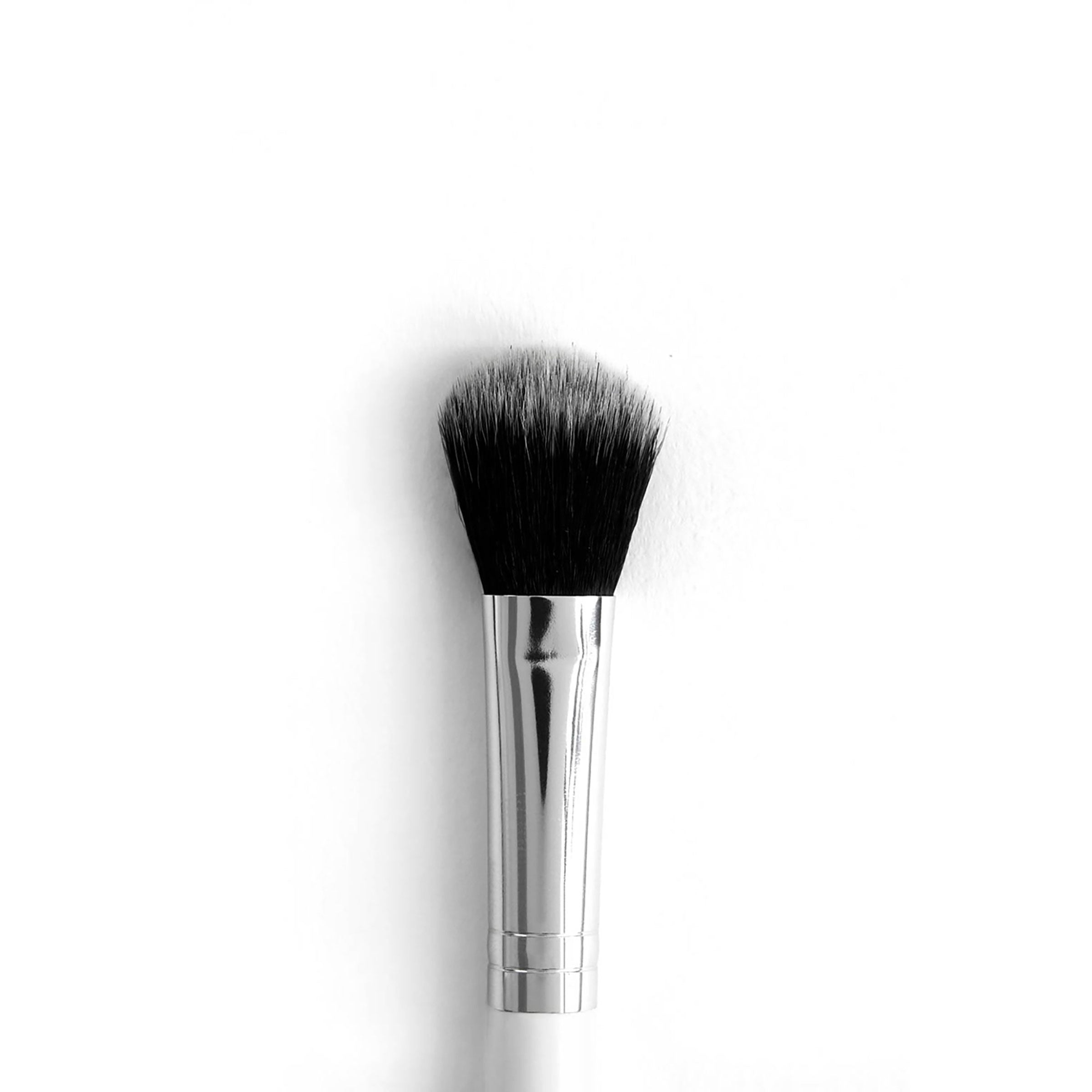 Small Fluff Makeup Brush for Highlighting & Setting | Versatile Beauty Tool