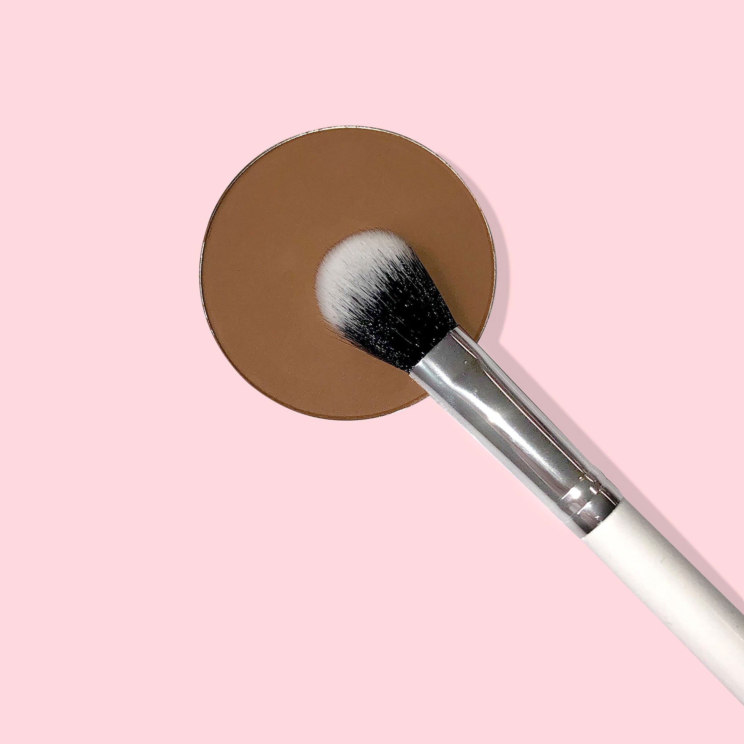 Small Fluff Makeup Brush for Highlighting & Setting | Versatile Beauty Tool
