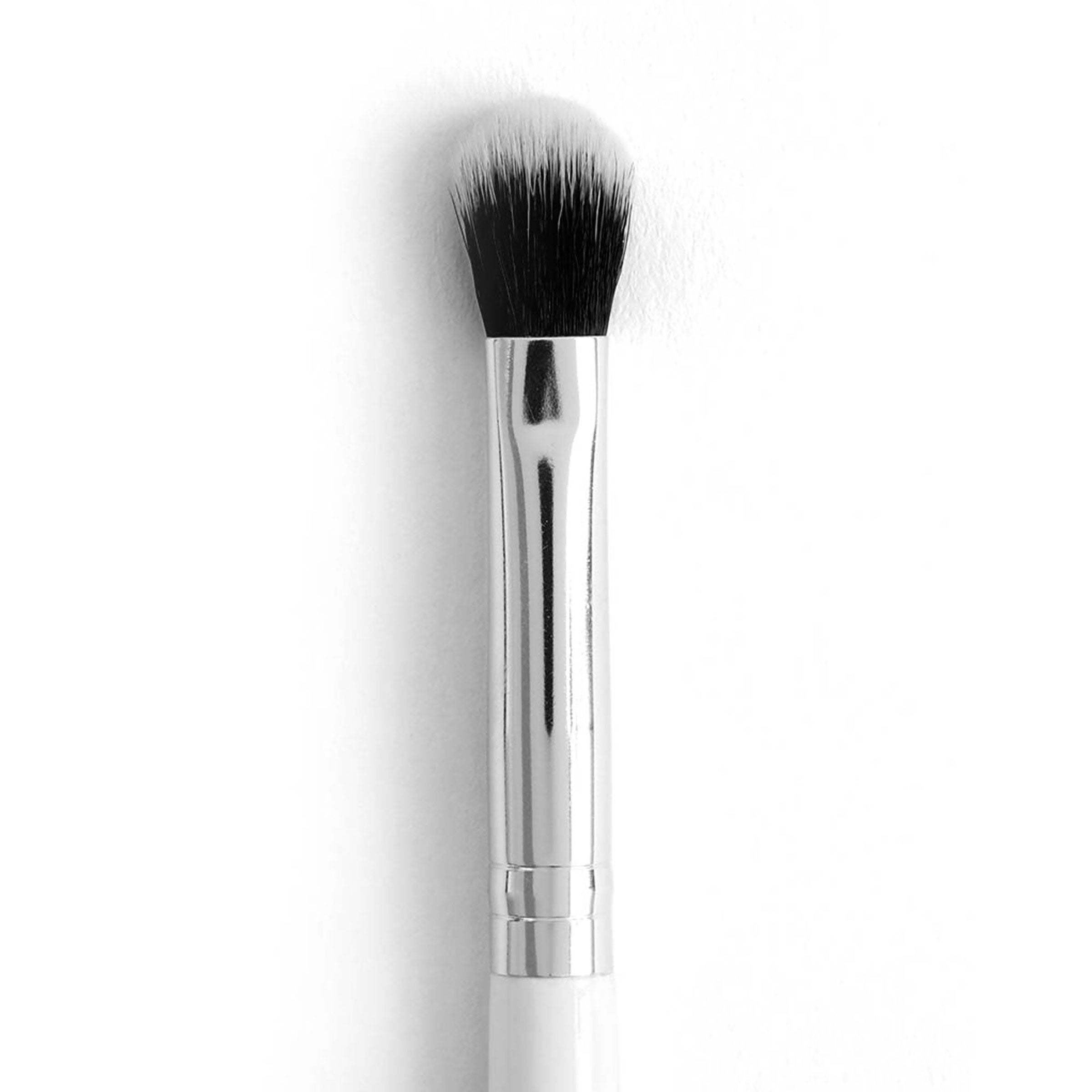 Fluffy Blending Brush for Eyeshadow & Concealer | Makeup Essential