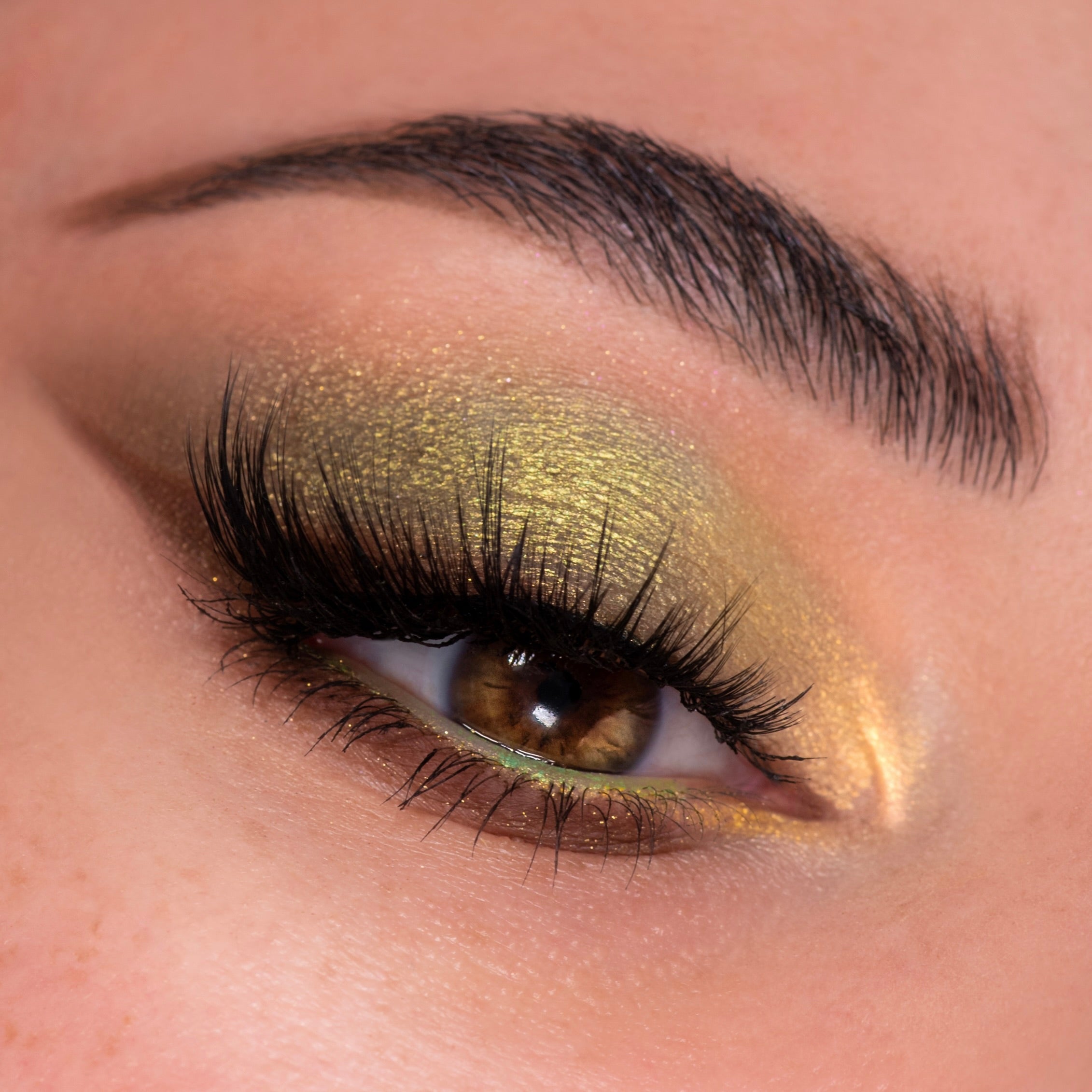 Honey-Inspired Eyeshadow Palette with Matte & Metallic Finishes | Sweet As Can Bee