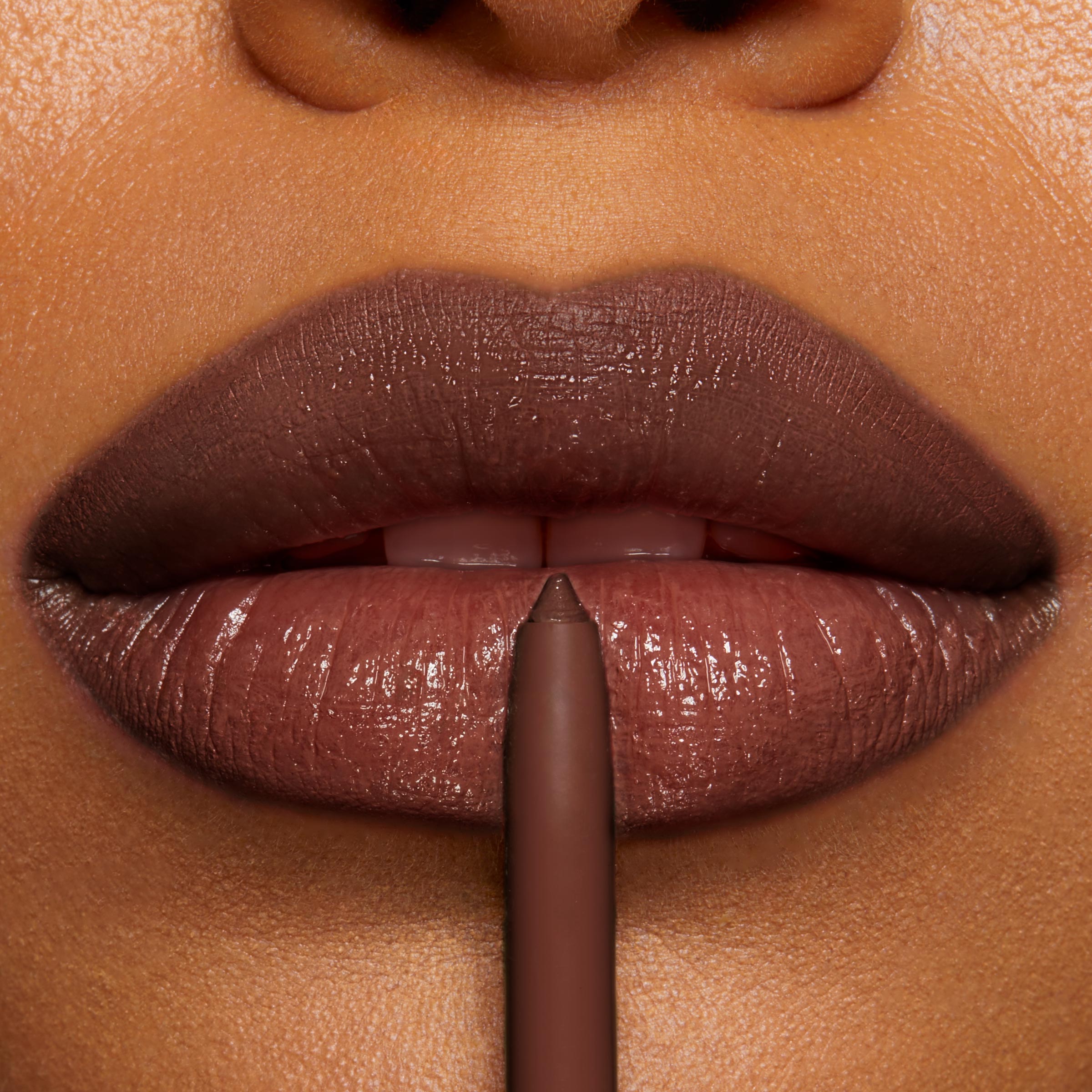 Long-Lasting Plumping Lip Liner with Ginger & Peppermint | Mocha Latte