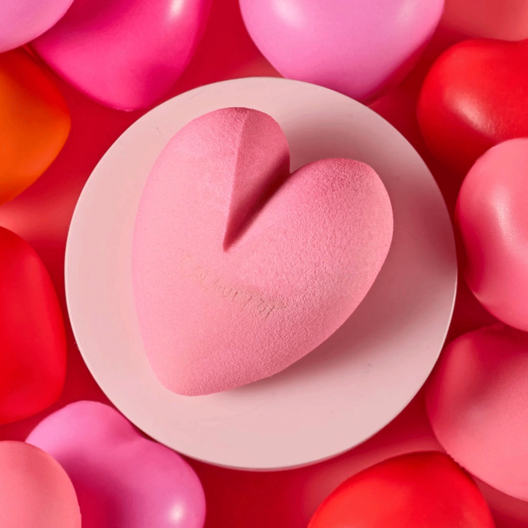 Color-Changing Heart Blending Sponge for Flawless Makeup | Latex-Free